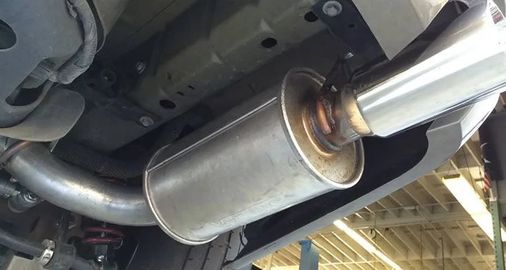 Exhaust system unber a car photo